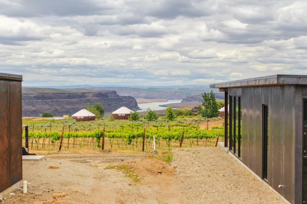 Columbia River Gorge Retreat At Cave B Ridge Quincy Exterior photo